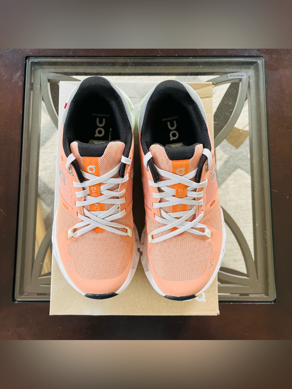 On Cloudflyer 4 Women's Sneakers Running Shoes Peach Aloe 71.98669 - Picture 4 of 6